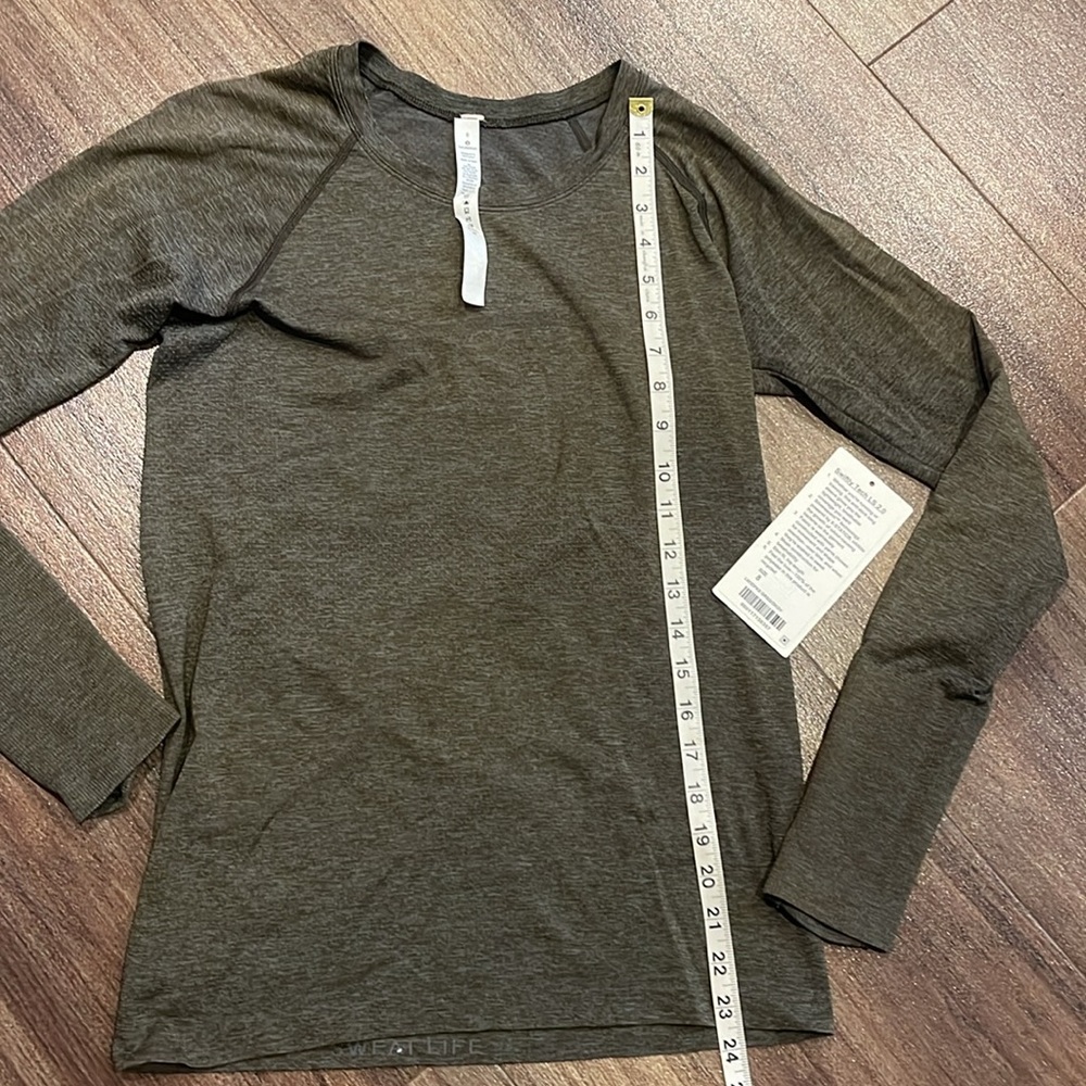 Lululemon Swiftly Tech LS Crew - Picture 3 of 5